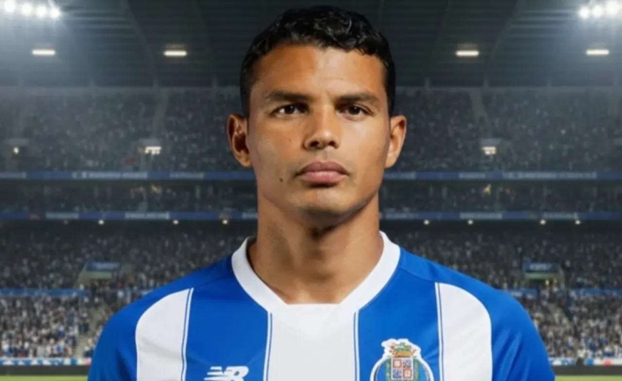 عاجل.. بورتو يضم تياغو سيلفا لتعزيز الخبرة الدفاعية