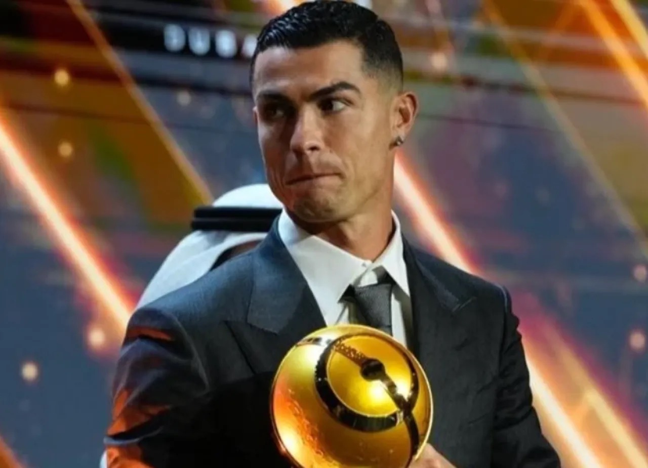 عاجل.. رونالدو يتوج أفضل لاعب في الشرق الأوسط لعام 2025
