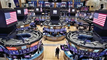 عاجل.. ارتفاع جماعي لمؤشرات وول ستريت مع استقرار النفط عند 59 دولارًا