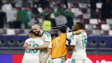 عاجل.. الجزائر تتصدر المجموعة الثانية بعد فوزها الكبير على البحرين