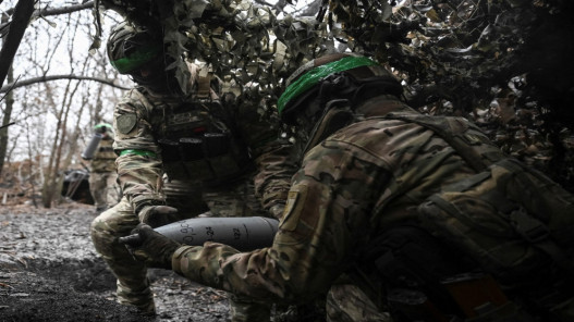 عاجل.. روسيا تتصدى لـ77 طائرة مسيّرة أوكرانية في ليلة واحدة