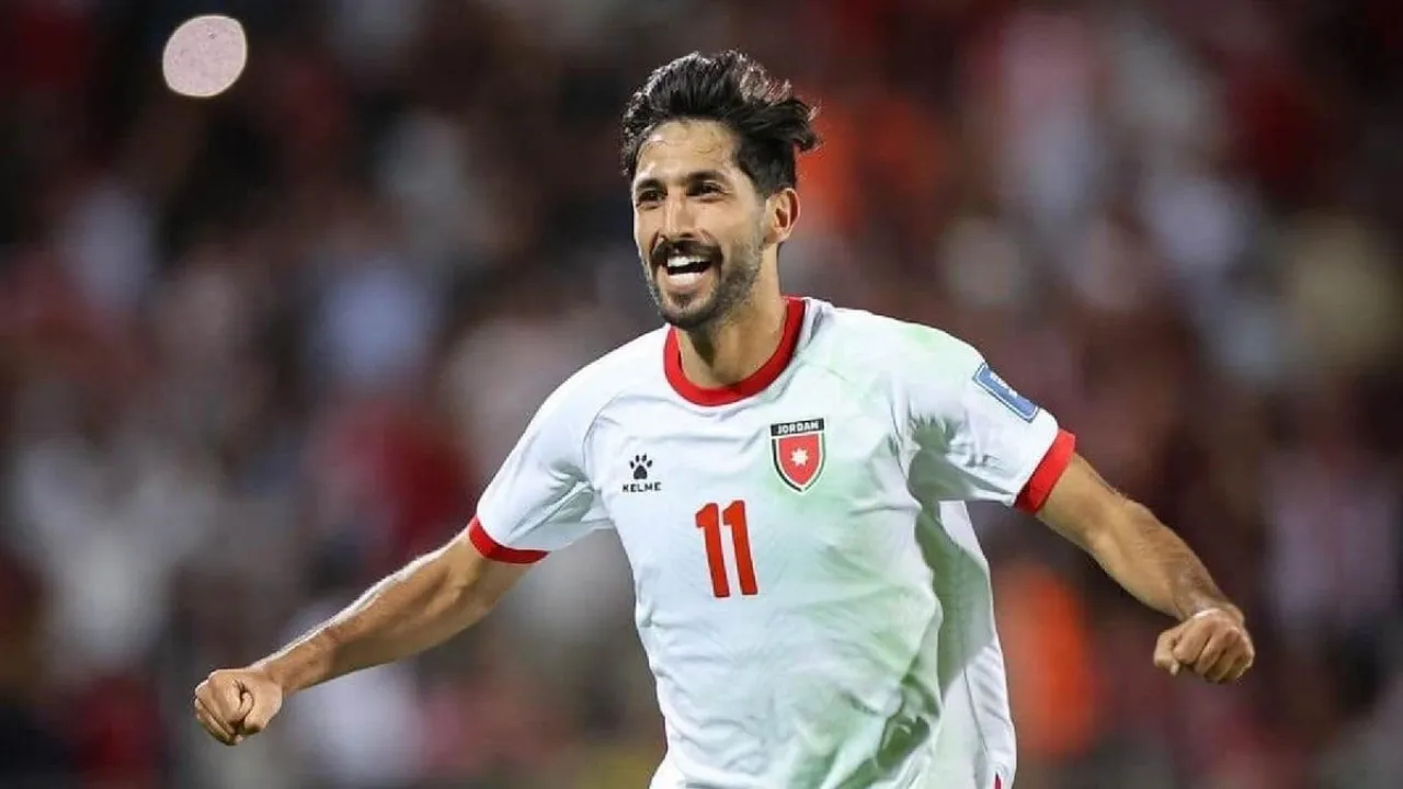 عاجل.. جماهير النشامى تكرم يزن النعيمات بالدقيقة 11 خلال مواجهة السعودية