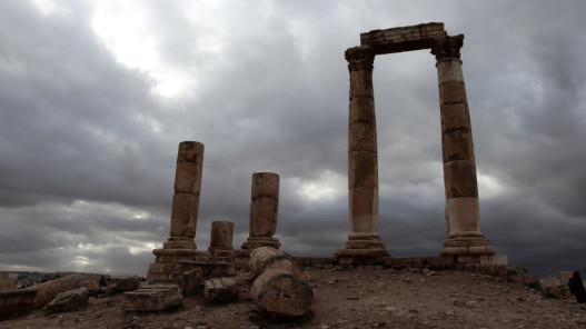 عاجل.. أجواء باردة نسبيًا وزخات مطر متوقعة نهاية الأسبوع