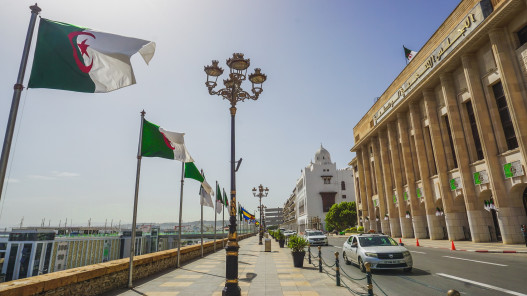 عاجل.. الجزائر تصوت على قانون لتجريم الاستعمار الفرنسي ومطالبة باريس بالاعتذار والتعويض
