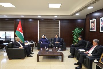 عاجل.. بحث التعاون بين الأردن وطيران الإمارات لتعزيز النقل الجوي