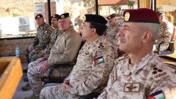 عاجل.. رئيس هيئة الأركان يرعى تخريج دورة مكافحة الإرهاب في مدرسة الأمير هاشم لتدريب القوات الخاصة