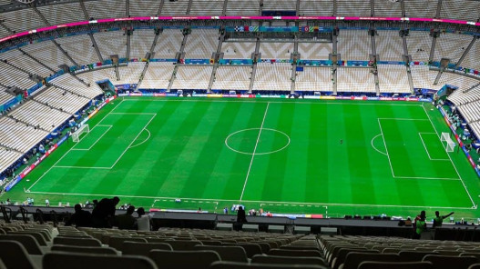 عاجل.. عاجل| ولي العهد والأميرة رجوة في ستاد لوسيل لمساندة النشامى في نهائي كأس العرب