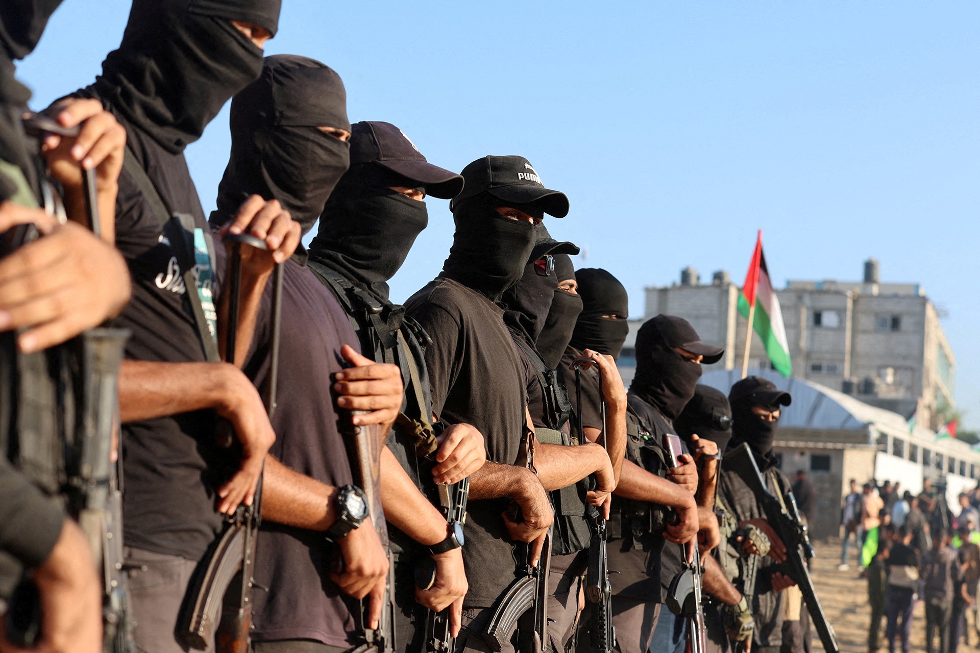 عاجل.. عودة الشرطة الفلسطينية للعمل علنًا في غزة بعد وقف إطلاق النار