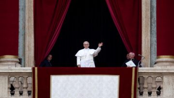 عاجل.. البابا لاوون الرابع عشر يدعو للحوار والشجاعة لوقف الحروب