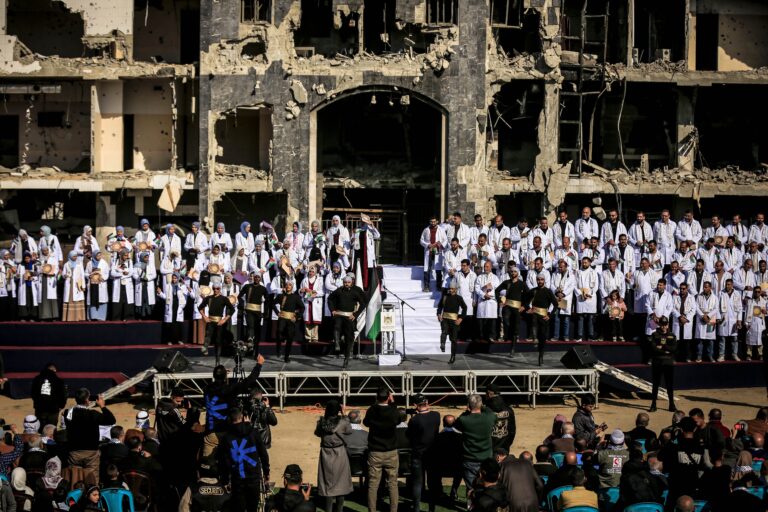 عاجل.. تخرج 168 طبيبًا وطبيبة في غزة رغم الدمار والحرب