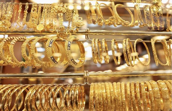 عاجل.. نقيب الذهب يكشف سبب ارتفاع الذهب لمستويات قياسية