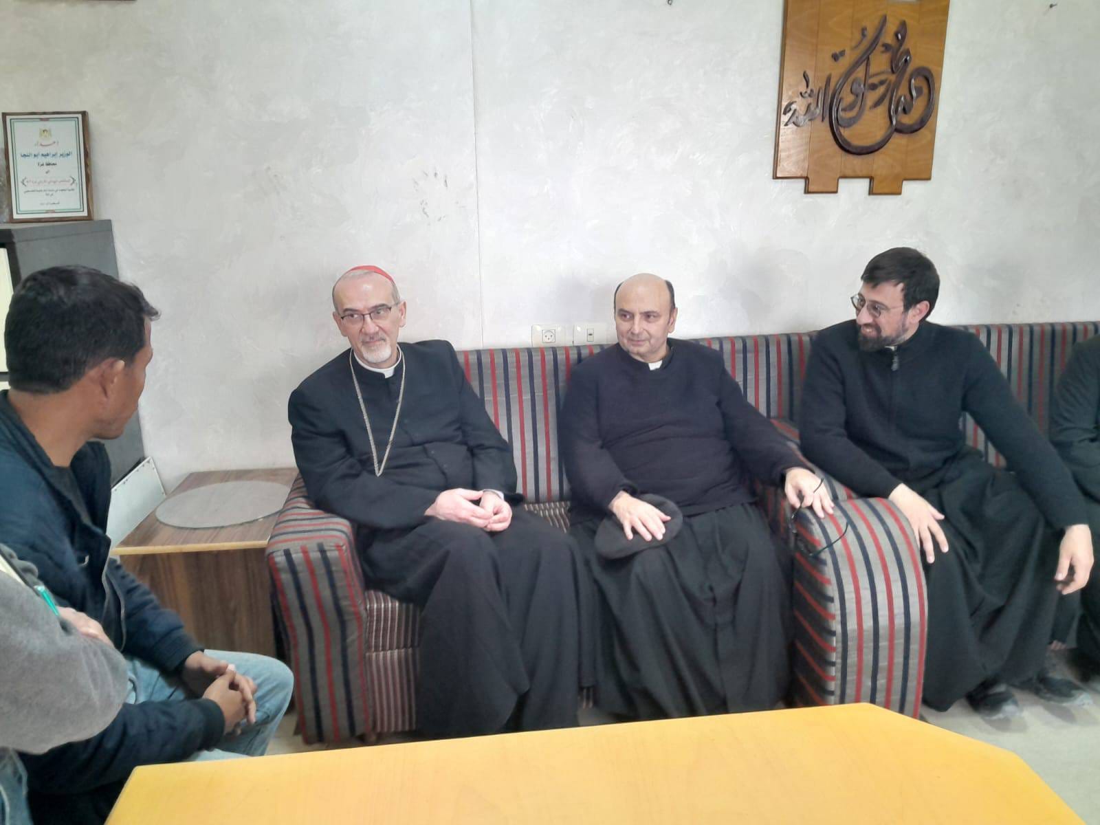 عاجل.. وفد البطريركية اللاتينية يزور المستشفى الميداني الأردني في غزة ويثني على الجهود الإنسانية