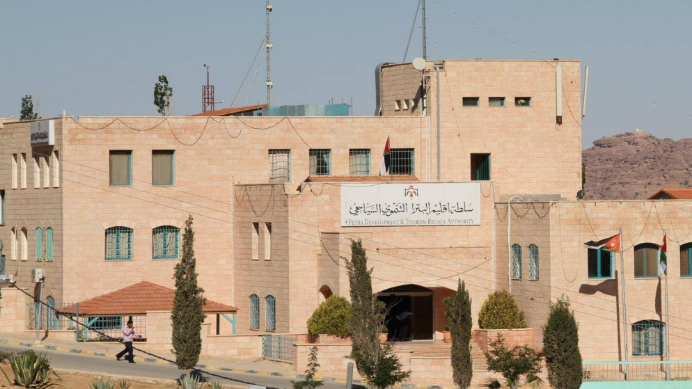 عاجل.. صدور نظام جديد لتنظيم تأجير وتملك العقارات خارج محمية البترا الأثرية