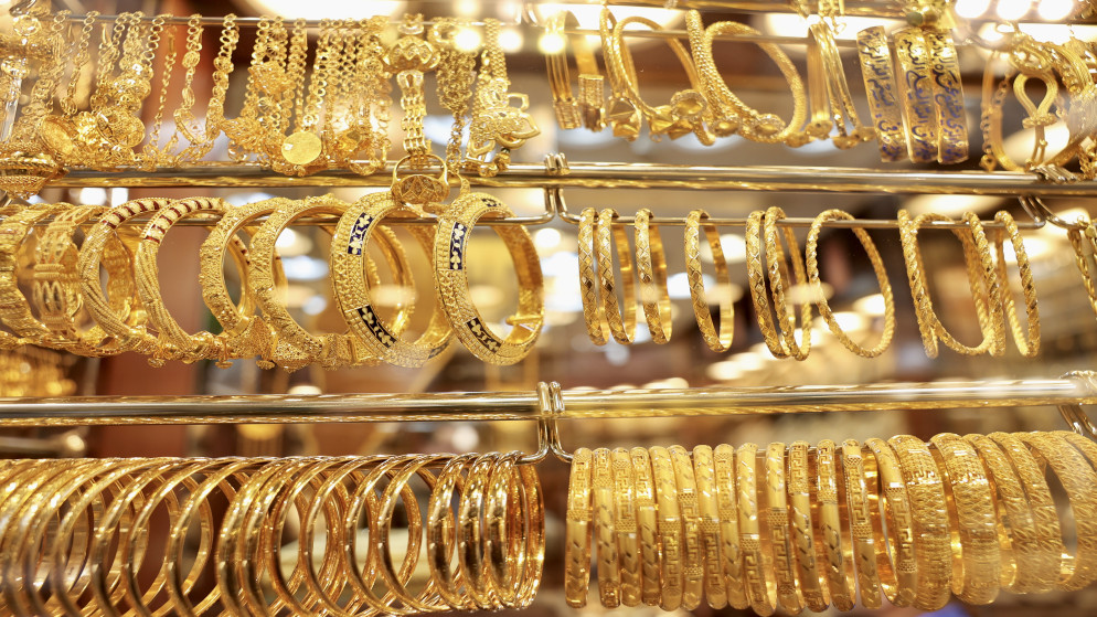 عاجل.. انخفاض أسعار الذهب محليًا 50 قرشًا في التسعيرة الثالثة