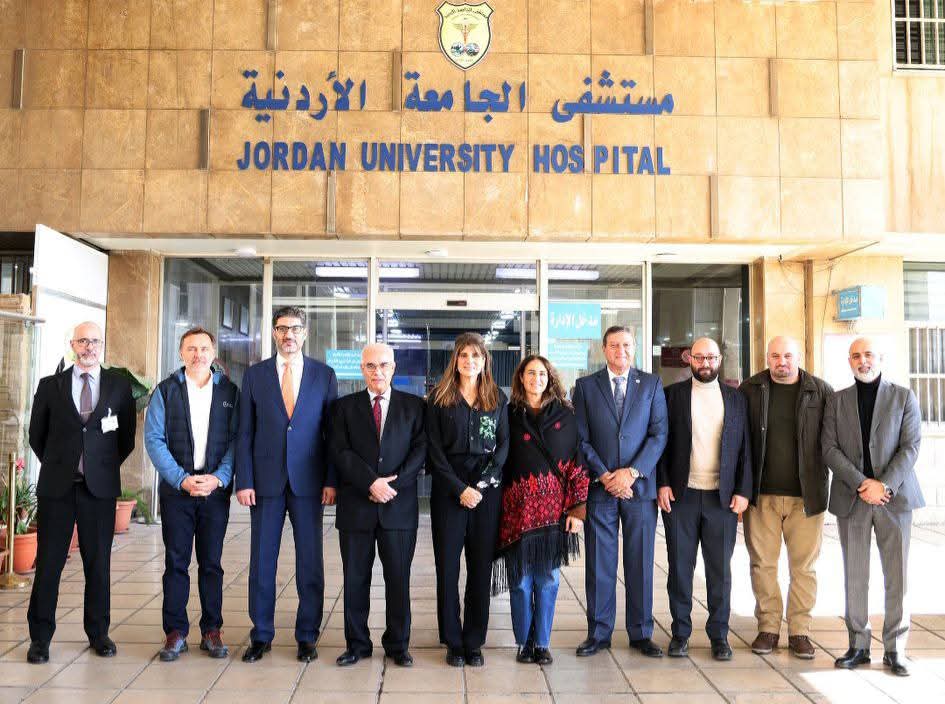 عاجل.. الأميرة دينا مرعد تطّلع على أوضاع أطفال غزة المرضى في مستشفى الجامعة الأردنية
