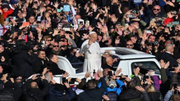 عاجل.. البابا لاوون الرابع عشر يدعو إلى هدنة عالمية ليوم واحد بمناسبة عيد الميلاد