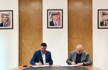 عاجل.. غرفتا صناعة إربد ودرعا توقّعان مذكرة تعاون لتعزيز الشراكة الصناعية والتجارية
