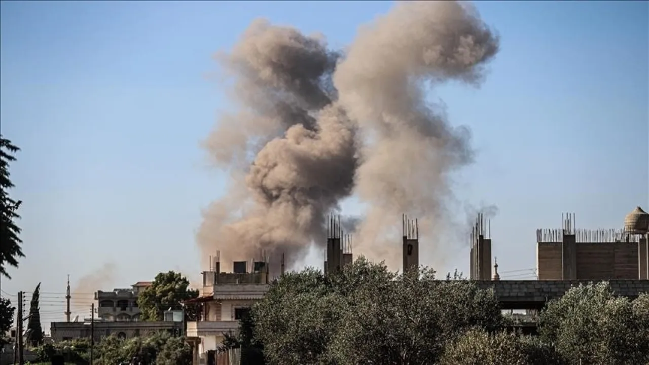 عاجل.. غارات على مواقع العصابات المسلحة في ريف السويداء