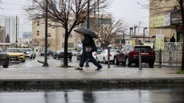 عاجل.. كتلة رطبة تجلب أمطارًا غزيرة ورياح نشطة خلال نهاية الأسبوع