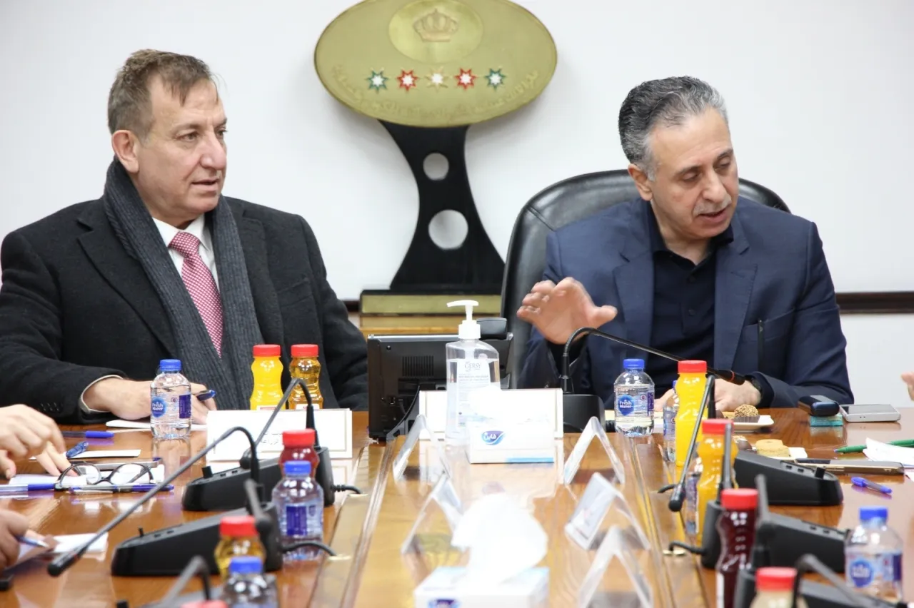 عاجل.. وزيرا الصناعة والزراعة يؤكدان توفير السلع الغذائية ومعالجة تحديات التجار قبل رمضان