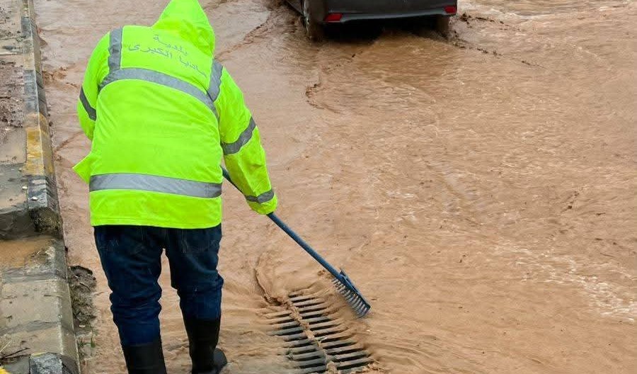 عاجل.. بلدية مادبا تتعامل مع 300 بلاغ جراء الأمطار الغزيرة
