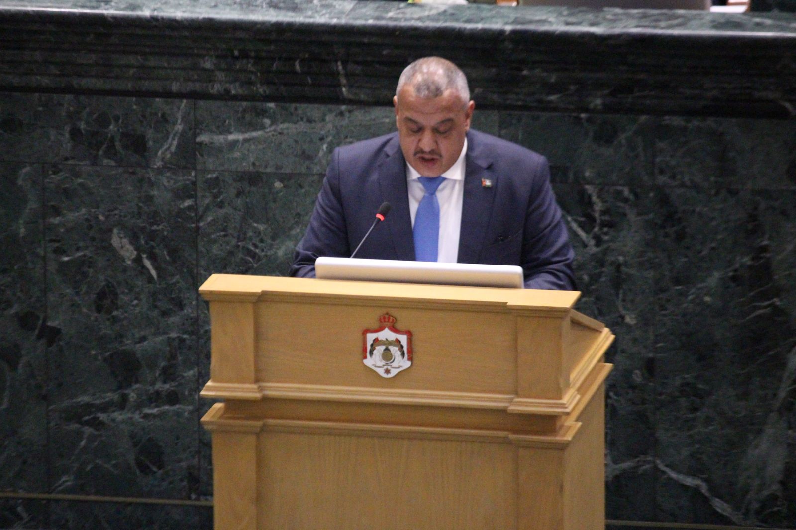 عاجل.. النائب عثمان المخادمة يصف الرمثا بالمنكوبة في الموازنة