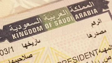 عاجل.. صادم: السعودية ترفع رسوم التأشيرة العائلية بـ 2500%… هل أصبحت زيارة الأهل حلماً مستحيلاً؟
