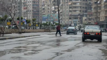 عاجل.. عاجل: الأرصاد تحذر من صدمة جوية خلال ساعات – 16 درجة بالقاهرة وشبورة تخفي الطرق تماماً!