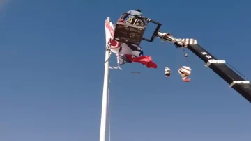 عاجل.. عاجل: قوات الجنوب تسيطر على منفذ الوديعة وتنزل العلم اليمني لأول مرة منذ عقود!