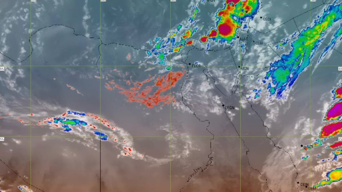 عاجل.. عاجل: إعصار شتوي يهدد 20 مليون مصري غداً… سيول قاتلة وشلل تام في المواصلات!