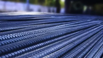 عاجل.. عاجل: انهيار تاريخي بأسعار الحديد… هبوط 10% يضرب السوق المصري والعالمي يتأرجح!