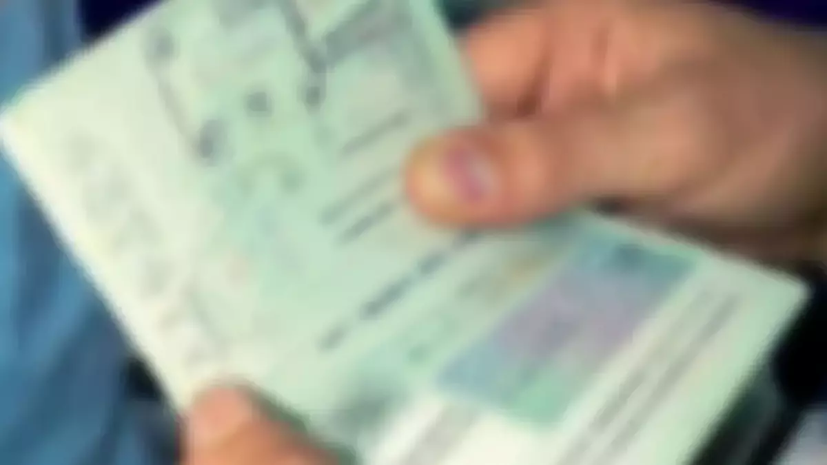 عاجل.. عاجل: رسوم المرافقين 2025 تصل 400 ريال شهرياً – هل ستجبر ملايين الأسر على الخروج النهائي؟