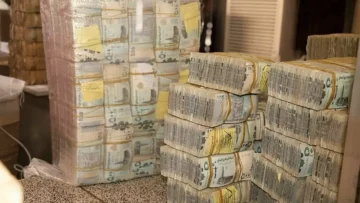 عاجل.. عاجل: السوق السوداء للعملة تعود لعدن سراً… أسعار الصرف تنفجر والمواطنون في حالة ذعر!