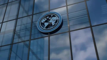 عاجل.. عاجل: صندوق النقد الدولي يصدم الحكومة اليمنية بقرار خطير… هل ينهار الاقتصاد تماماً؟