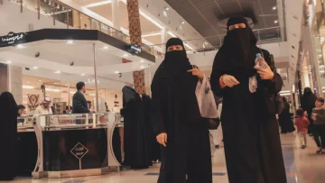 عاجل.. عاجل: 600 ألف أسرة سعودية في خطر قانوني فادح… زواج المسيار “الشرعي” يفقد حقوقه رسمياً!