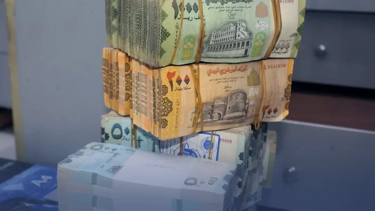 عاجل.. عاجل: القوات الجنوبية تصرف مرتبات الشهداء والجرحى بعدن – 3 أشهر دفعة واحدة!