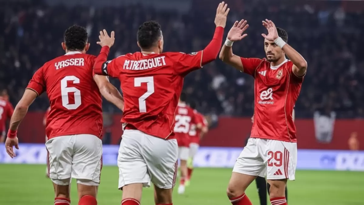 عاجل.. عاجل: عودة أشرف داري وغيابات صادمة.. تشكيل الأهلي المفاجئ أمام إنبي الليلة!