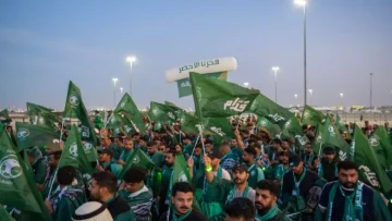 عاجل.. زلزال في المدرج الأخضر.. جماهير المنتخب السعودي تتوعد الأردن بهذا الهتاف !! (فيديو)