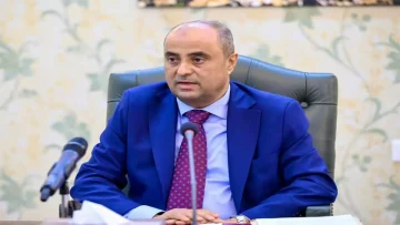 عاجل.. صادم: مسؤول يمني يكشف “المؤامرة الأخطر” – كيف تسرق السعودية والإمارات ثروات اليمن وتبيعها له بالدولار؟!