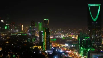 عاجل.. ليلة لن تتكرر.. حدث جنوني سيقلب سماء المملكة وتحذيرات هامة للسكان السعوديين!