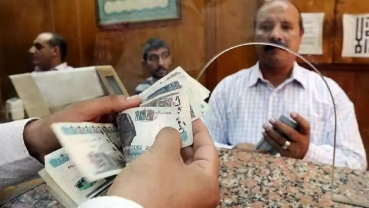 عاجل.. هدية العام الجديد للمصريين.. قرار رسمي برفع الحد الأدنى للمعاشات والتطبيق في يناير !