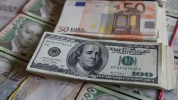 عاجل.. عاجل: الريال اليمني ينهار تماماً – الفجوة الصادمة بين صنعاء وعدن تتجاوز 1000 ريال!