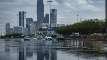 عاجل.. عاجل: عاصفة رعدية ضخمة تضرب الرياض والشرقية خلال ساعات – رياح 50 كم/س وأمطار غزيرة!