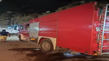 عاجل.. عاجل: انفجار مروع يحاصر عقاراً بـ4 طوابق في بشتيل… سكان يهربون من الدخان الخانق!