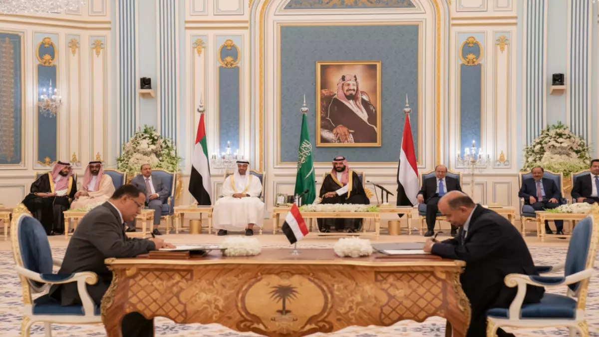 عاجل.. عاجل: “رياض 2” – تسريبات خطيرة تكشف المؤامرة الخفية لإطاحة الحكومة اليمنية كاملة… مجلس القيادة في خطر!