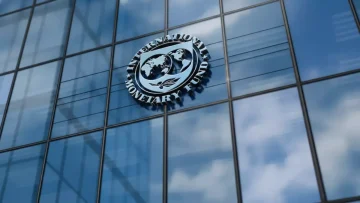 عاجل.. صادم: صندوق النقد يطرد اليمن من جدول أعماله… خبراء: “دائرة العزلة والاشتباه” تهدد الاقتصاد!