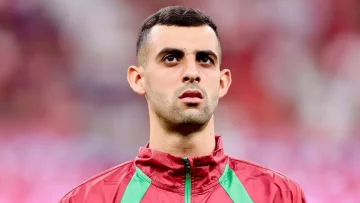 عاجل.. عاجل: الأهلي يُنهي صفقة بلعمري بـ500 ألف دولار رسمياً… الرجاء يوافق على البيع!