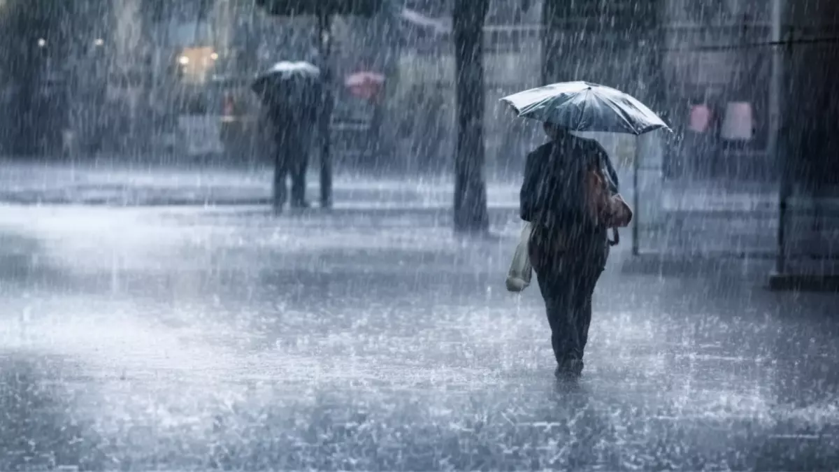 عاجل.. عاجل: 8 محافظات مصرية تغرق في السيول خلال ساعات.. والأرصاد تحذر: تجنبوا الطرق فوراً!