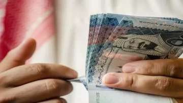 عاجل.. عاجل: خبير اقتصادي يتوقع انهيار الريال السعودي في عدن إلى 140… والسبب صادم!