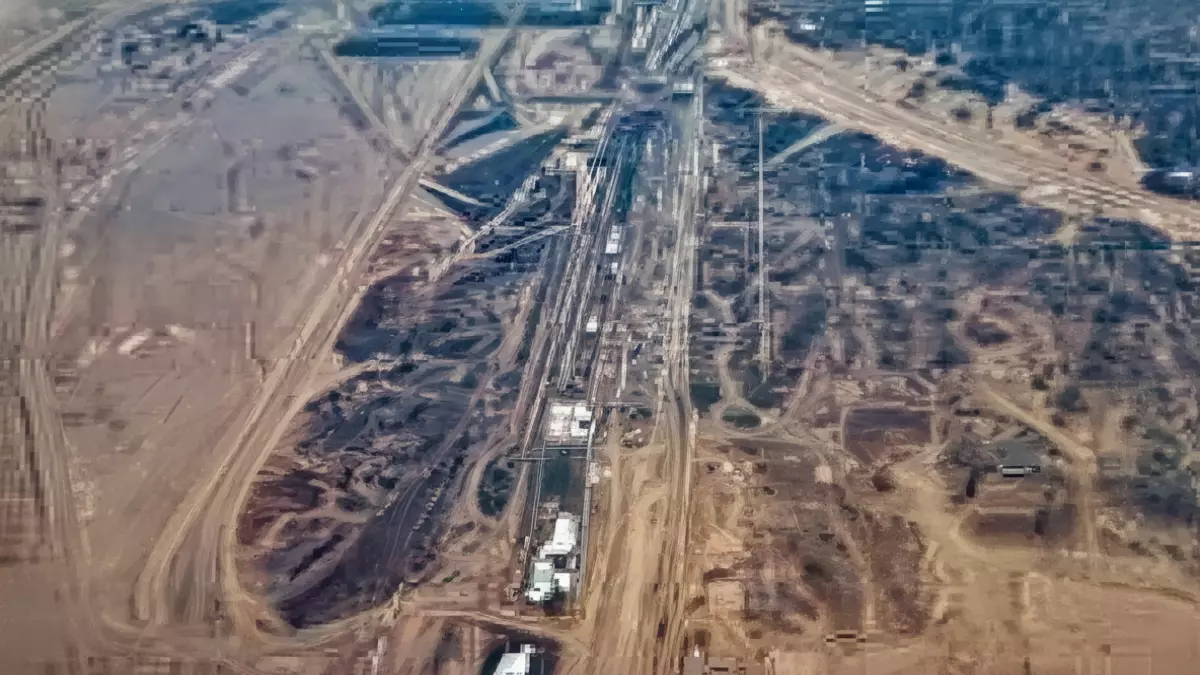 عاجل.. عاجل: صور حصرية من ذا لاين تكشف السر المذهل… السعودية تحفر مدينة أطول من دولة كاملة!